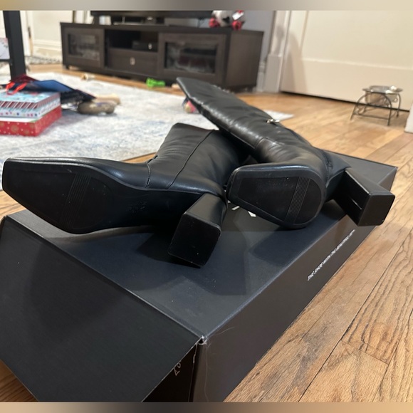 NATURALIZER LYRIC BLACK LEATHER BOOTS - Picture 7 of 9